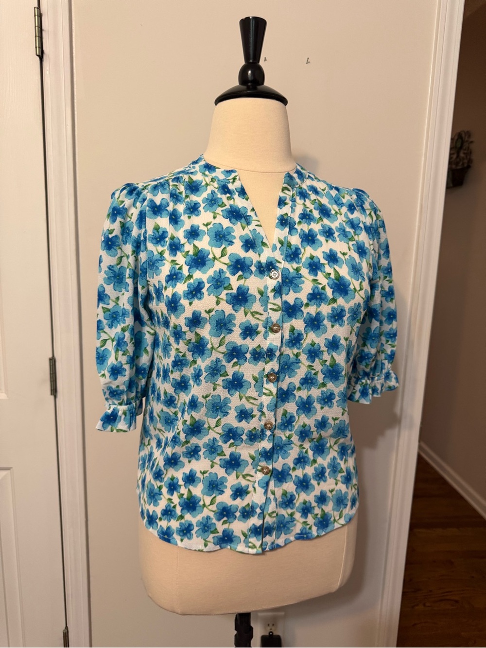 NY Collection Blue Floral Button-Up Blouse- NWT